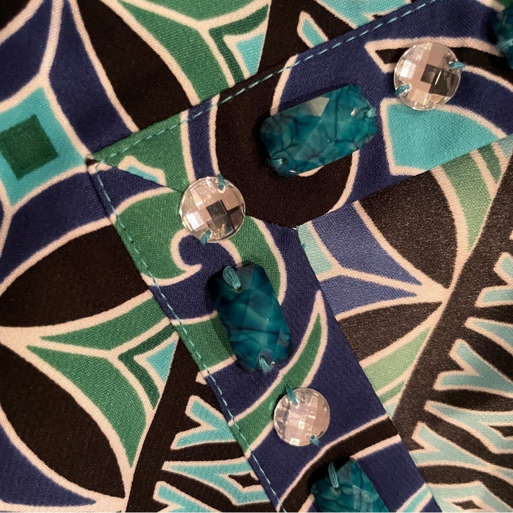 NWOT Chico’s Black Label Jeweled V-neck turquoise Blue geometric silky Poncho L - Picture 5 of 10